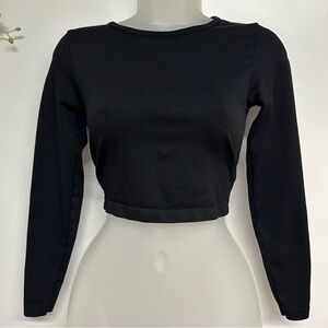 H&M black long sleeve activewear slightly crop top, size medium